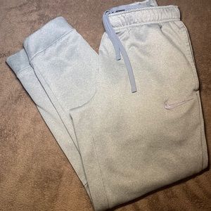 Men’s Medium Nike Therma-fit Joggers Light Grey